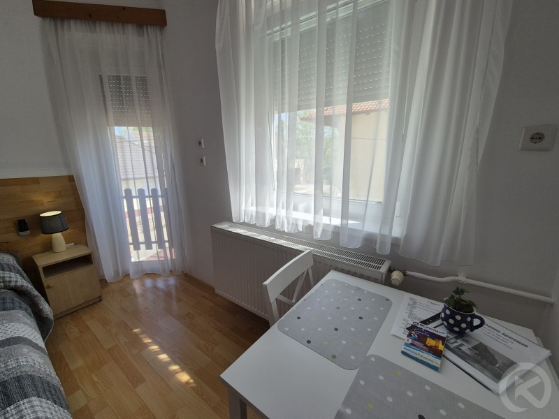 Roxanna Apartman Jula 710713 thumb