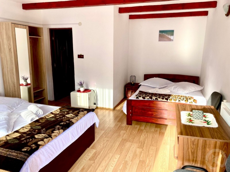 Mădălin Holiday Chalet Pietroasa 683861 thumb