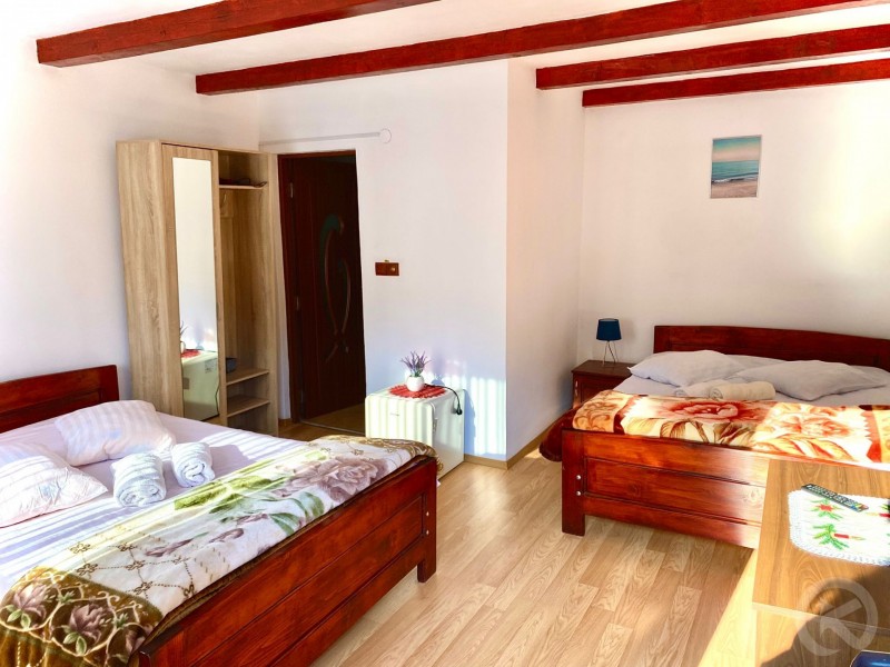 Mădălin Holiday Chalet Pietroasa 683860 thumb