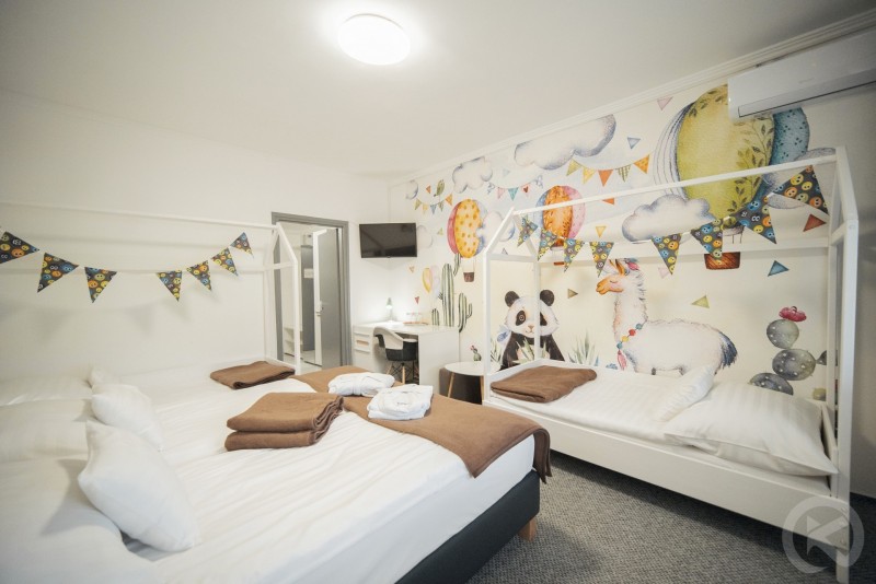 Hotel Hőforrás și Resort Park Jula 711548 thumb