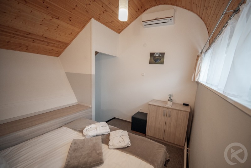 Hotel Hőforrás și Resort Park Jula 711555 thumb