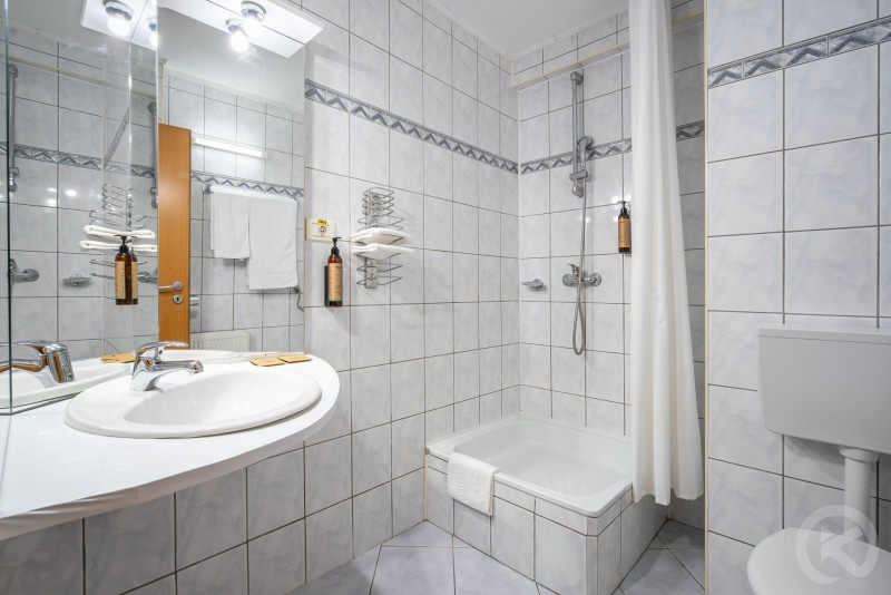 HOTEL EGRETA Tulcea 712906 thumb