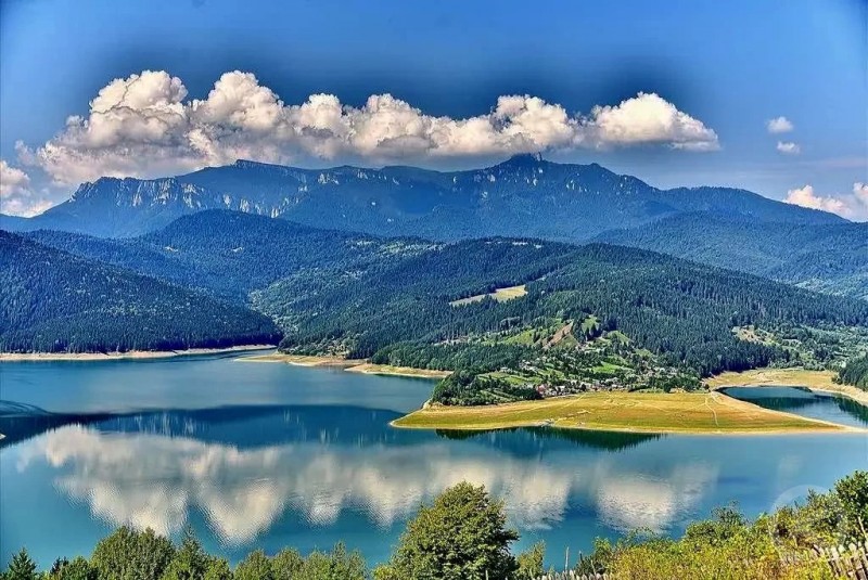 Lacu Roșu 1654 thumb